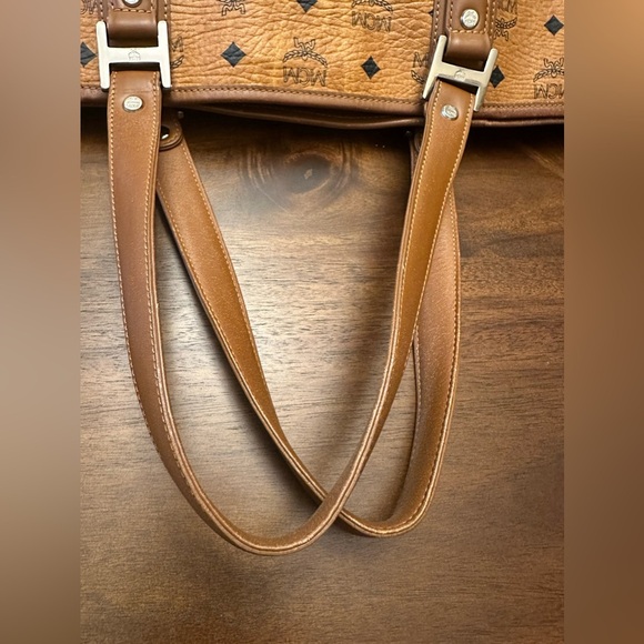 MCM Luisa Visetos - Picture 8 of 14